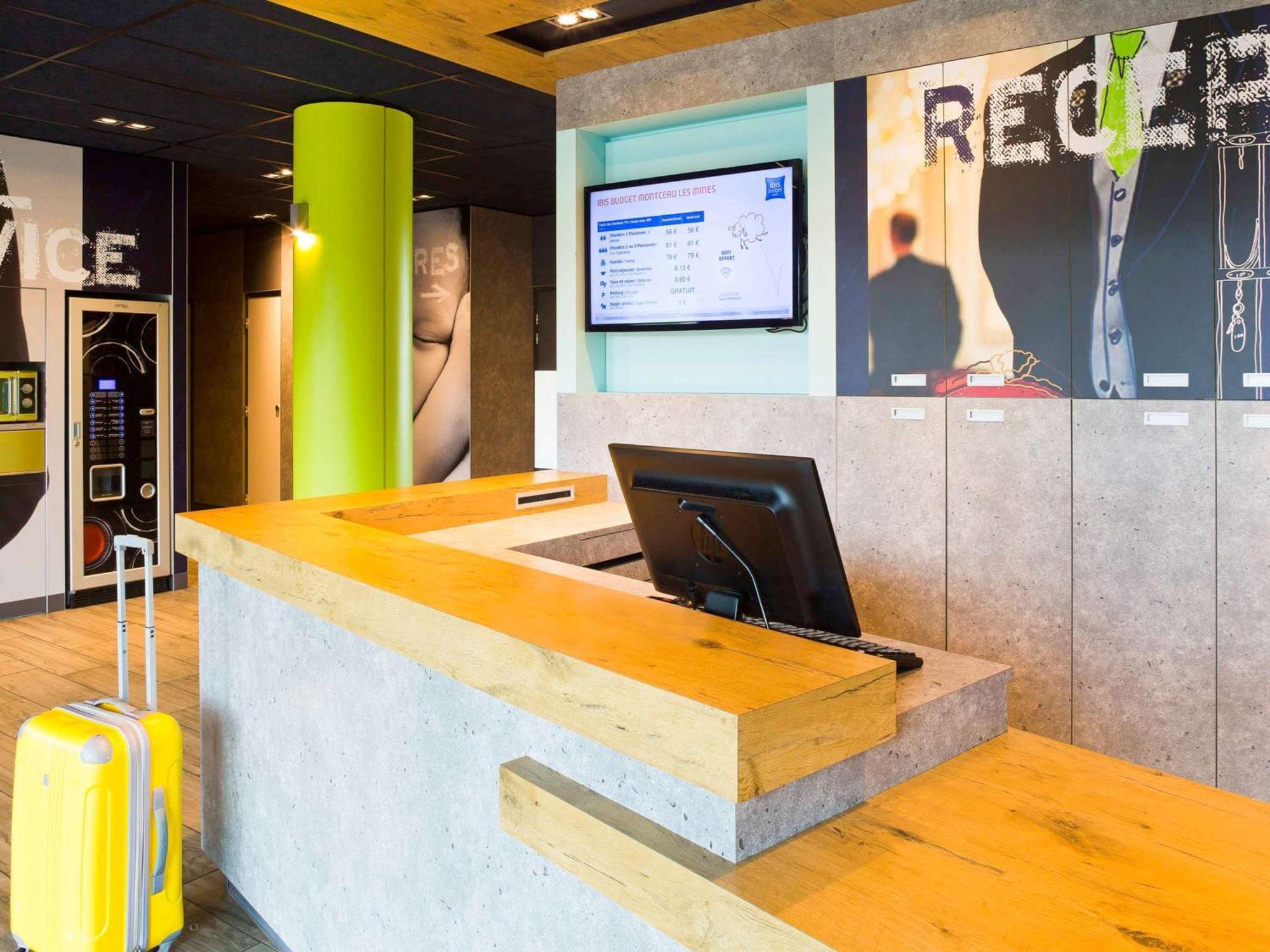 Ibis Budget Montceau Les Mines Exterior photo