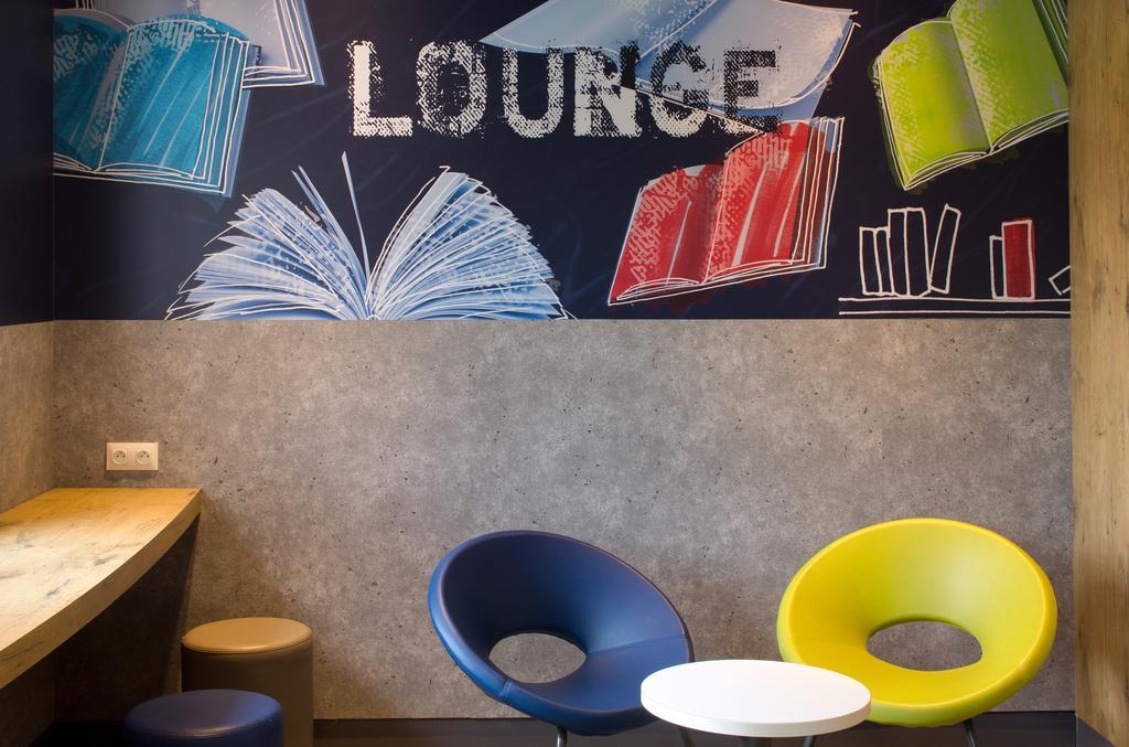 Ibis Budget Montceau Les Mines Exterior photo